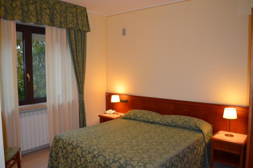 Hotel Olioso Peschiera del Garda Exteriör bild