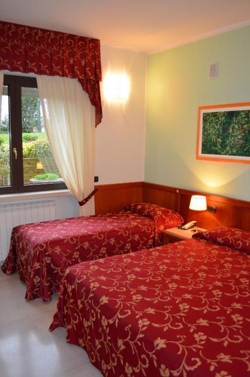 Hotel Olioso Peschiera del Garda Rum bild