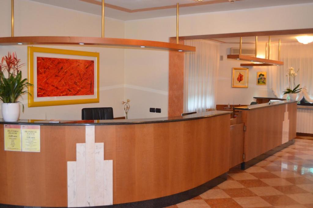 Hotel Olioso Peschiera del Garda Exteriör bild