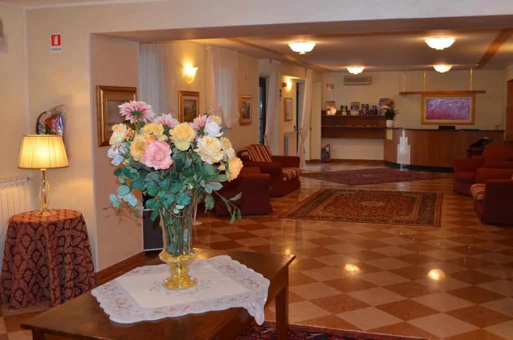 Hotel Olioso Peschiera del Garda Exteriör bild