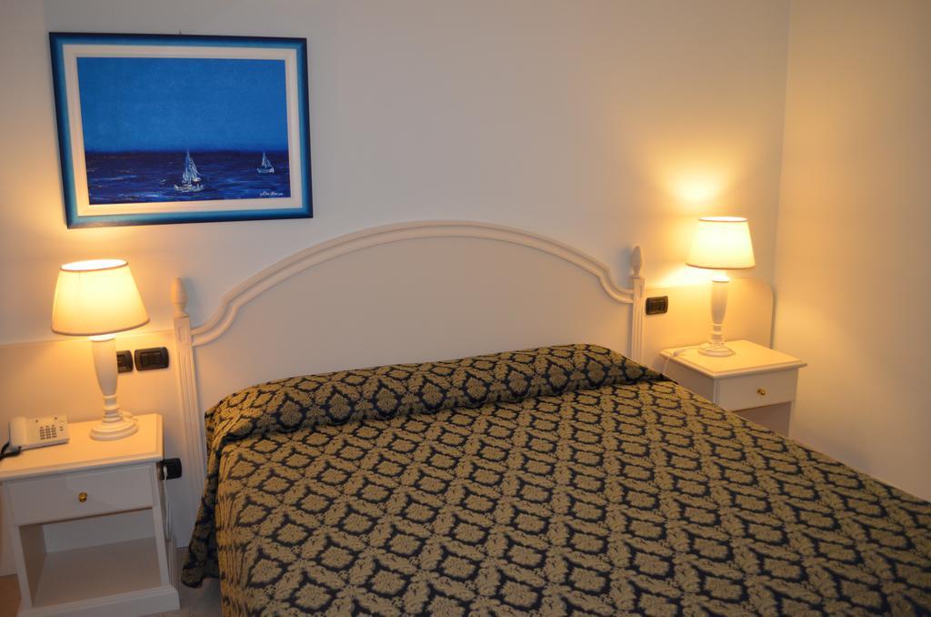 Hotel Olioso Peschiera del Garda Exteriör bild