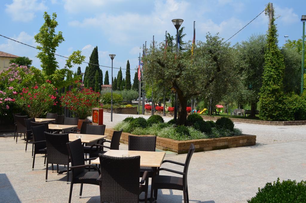 Hotel Olioso Peschiera del Garda Exteriör bild